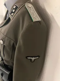 DDR uniform omlavet til SS, gine medfølger ikke