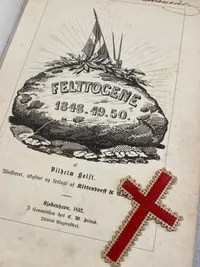Sjælden original bog fra 1852 -  Felttogene 1848.49.50 med lille stofkors