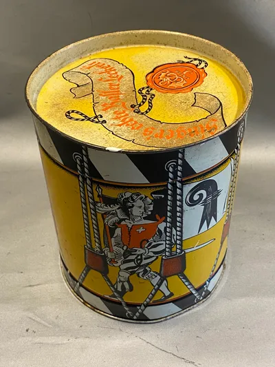 Original tysk kagedåse fra tiden omkring ww2