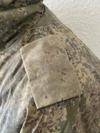 Original russisk vinterjakke med ærmepatch kommer direkte fra fronten i Ukraine