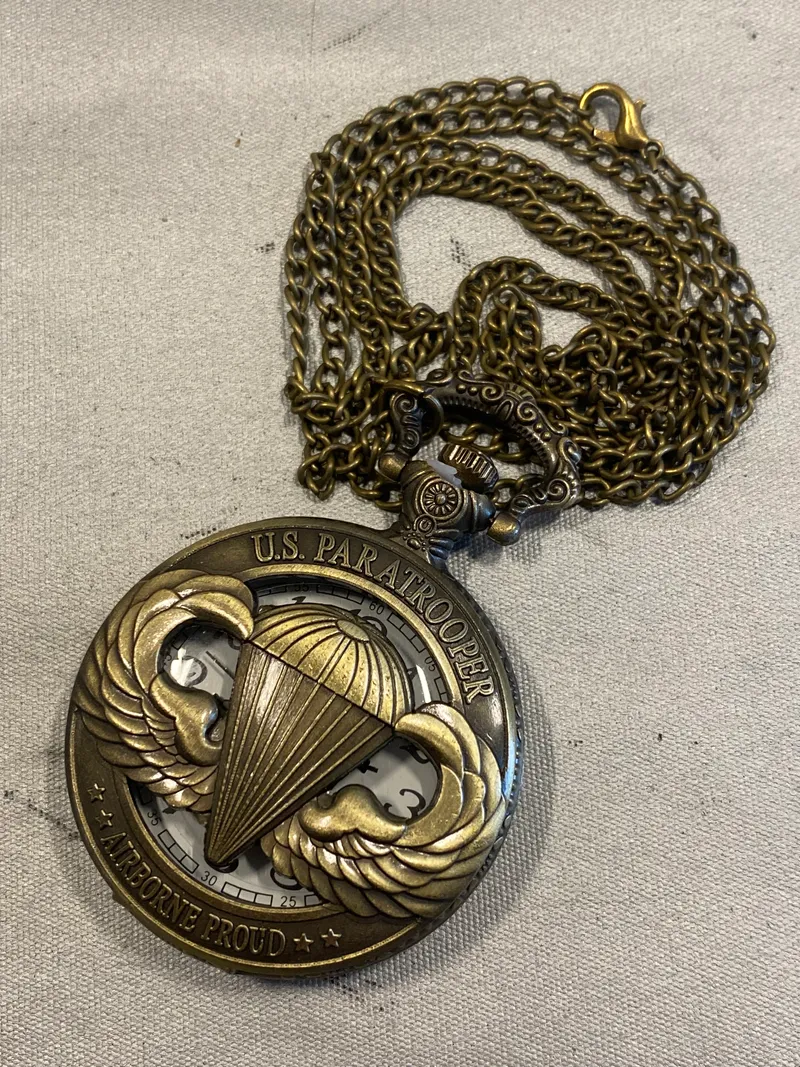 Amerikansk US paratrooper lommeur - Postwar