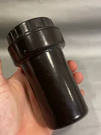 Original tysk bakelit beholder fra 1941 til opbevaring af brandrør
