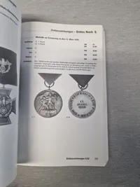 Godt tysk opslagsværk på medaljer og ordner