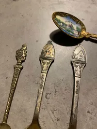 Lot historiske skeer - pletsølv