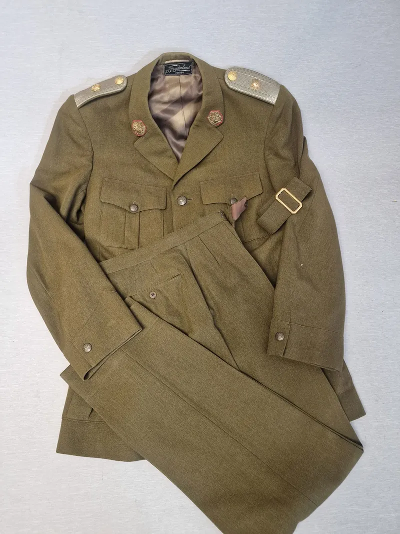Original M/47 uniform m. buks