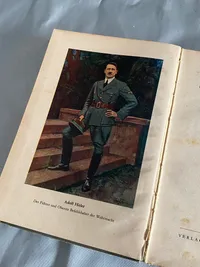 Originalt eksemplar af “Die Wehrmacht” fra 1941