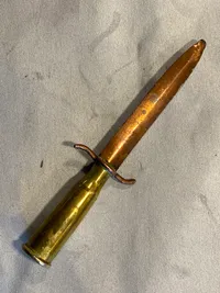 Original ww1 brevåbner i form af patron og granat fragment - et stykke fint skyttegravskunst