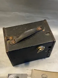 Originalt kamera fra perioden omkring ww2, 2 ww2 fotos af samme mand medfølger
