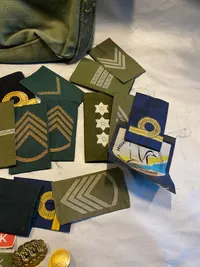 Stort lot dansk militaria