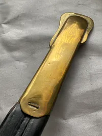 Original dansk Korpssabel M/1882 
Udfaset af søværnet efter ww2 - Kong Frederik den 9 ønskede den dog fortsat den blev brugt som vagtsabel af personellet på kongeskibet Dannebrog