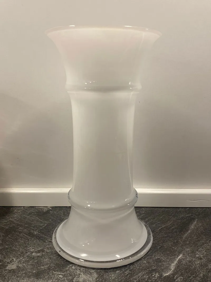Hvid vase Michael Bang Holmegaard