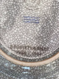Royal Copenhagen (Krakele) stemplet Bedriftsværnet på bagsiden