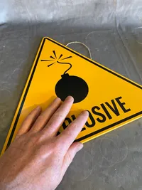 Blikskilt - Explosive