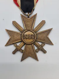 Originalt tysk kvk m. sværd
