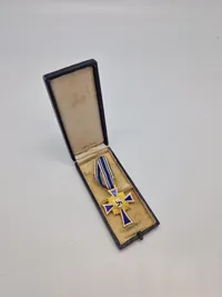 Originalt tysk Mutterkreuz i guld m. æske