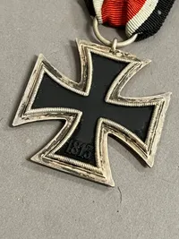 Originalt Tysk WW2 jernkors 2 klasse, Arbeitsgemeinschaft der Hanauer Plakettenhersteller