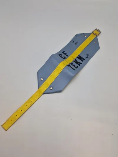 Originalt CF armbind (Teknisk)