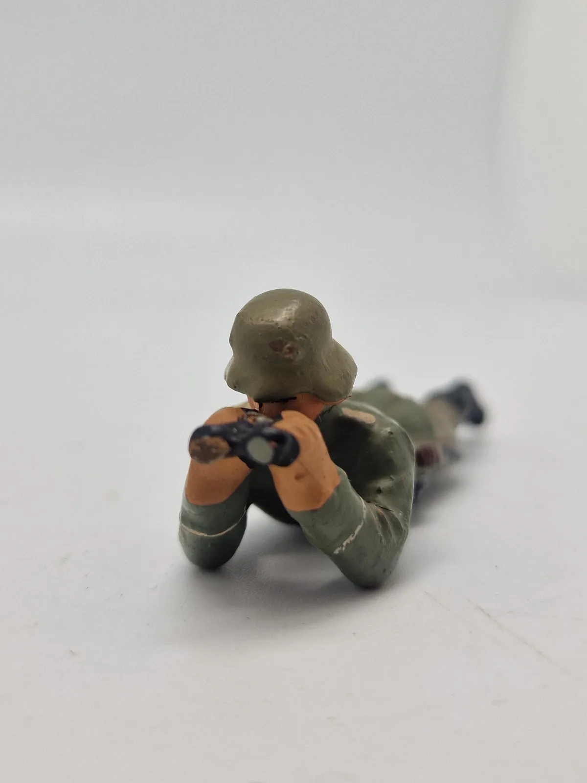 Original tysk linoliumsfigur