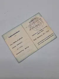 Originalt id kort fra den danske modstandsbevægelse - bemærk han har været bevæbnet med karabin 98