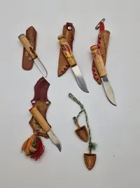 Samling ældre knive