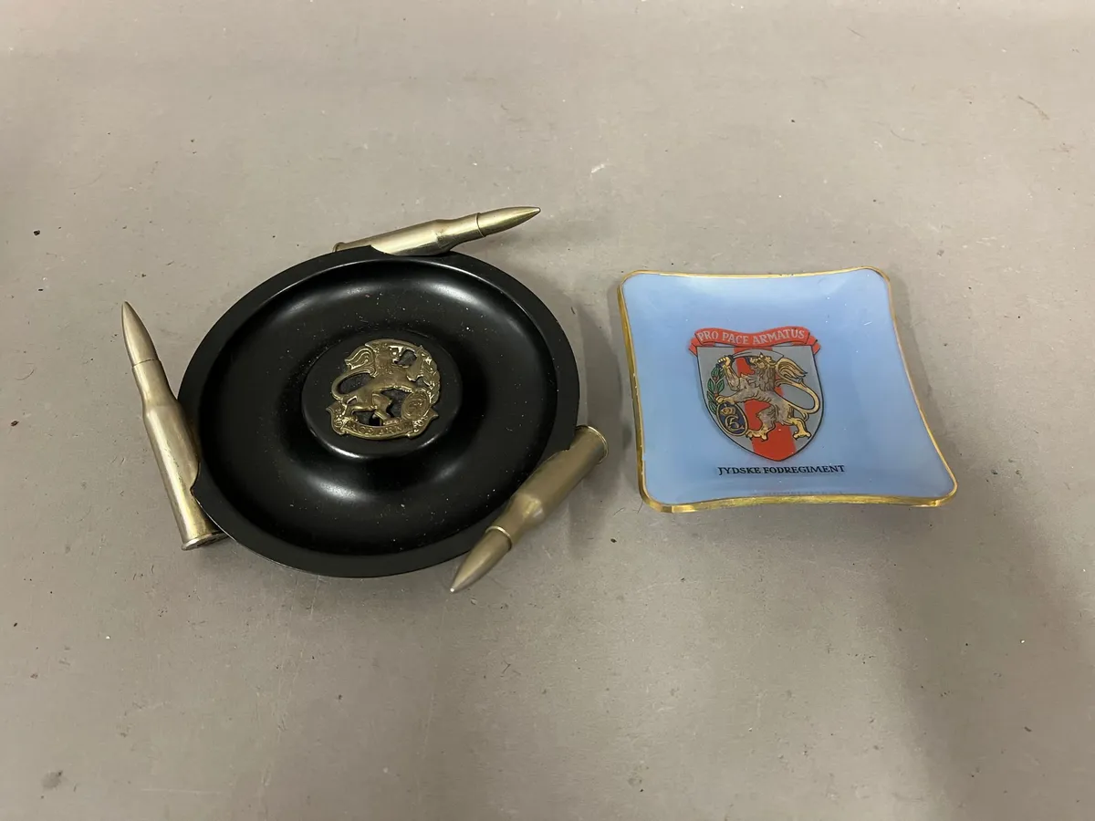 Regiments askebægere