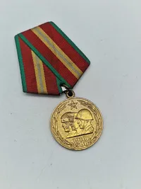 Original russisk medalje - Seventy Years of Armed Forces