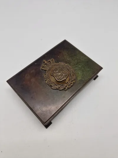 Original cigaretæske med M/23 hjelmmærke - en rigtig officersgave