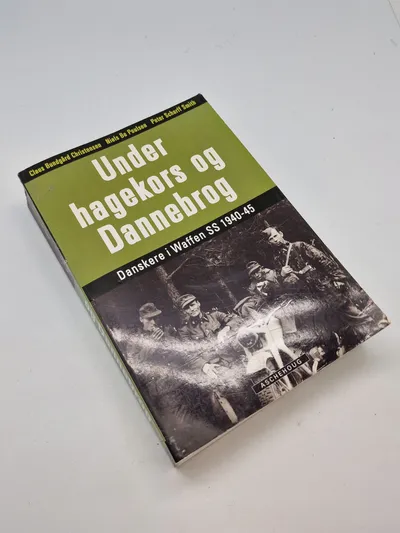 Under hagekors og dannebrog