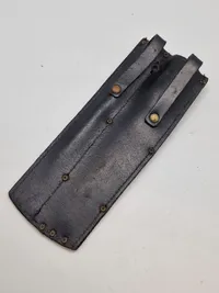 Kniv med taske og slibeværktøj