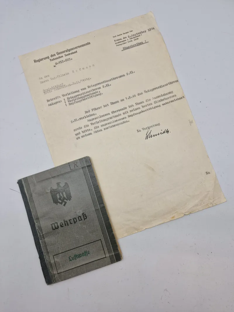 Originalt tysk wehrpas m. papir