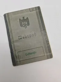 Originalt tysk wehrpas m. papir