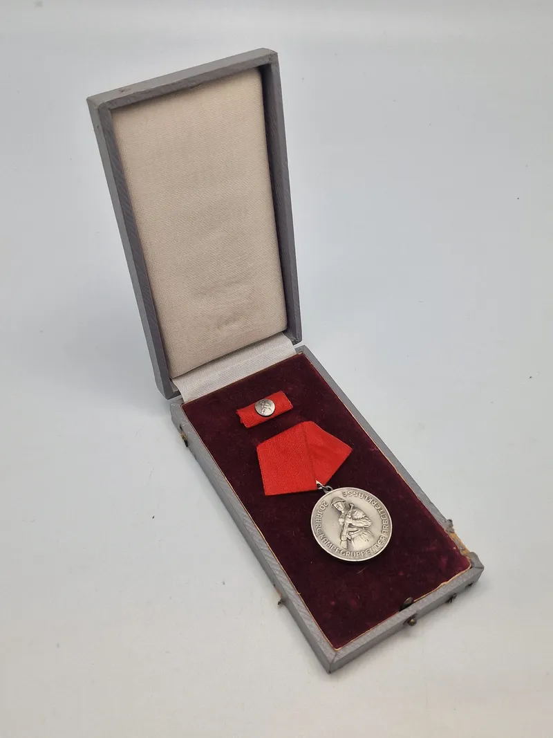 Original DDR - Orden - 20 Jahre Kampfgruppen der Arbeiterklasse