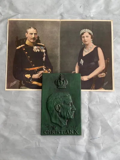 Originalt Kong Chr X lot - bemærk gipspladen