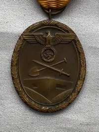 Original Westwall medalje - båndet gives der ingen garanti på
