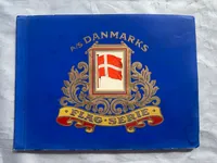 Originalt eksemplar af flagserien fra Kaffesurrogat fabrikken Danmark  (bemærk de tyske flag)