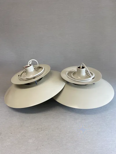 To stk originale PH-5 lamper