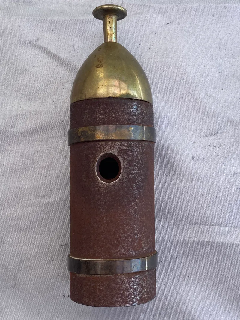 Originalt ww1 cigarklipper i form af granat hoved  - en rigtig officers gave