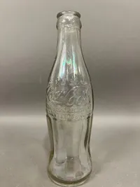 Original militær Coca Cola fra 1943, fundet i Normandiet