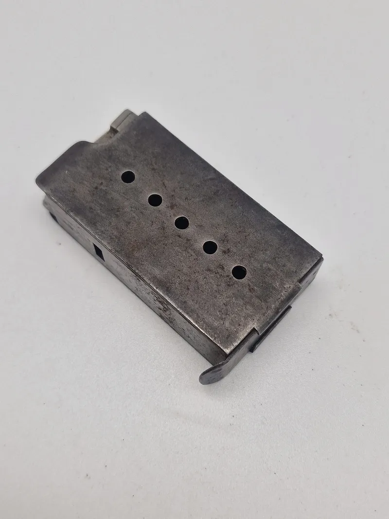 Magasin for 10/21 pistol, fremstillet som svendestykke på hærens,  værksteder, ekstremt sjældent