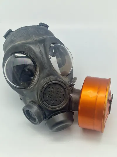Gasmaske med drikke funktion