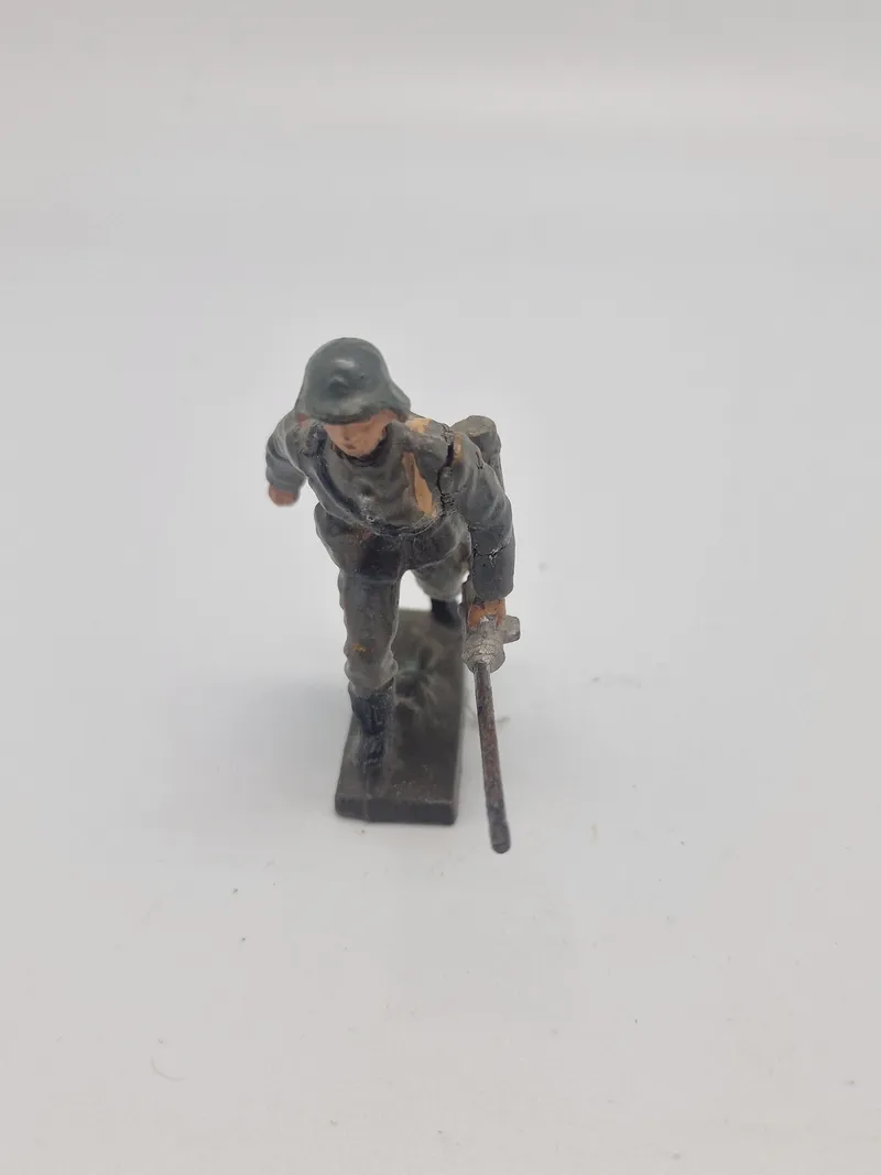 Original tysk linoliumsfigur