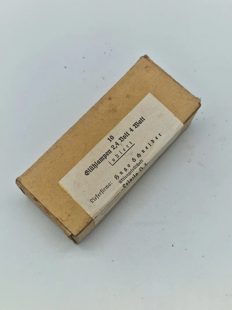 uåbnet æske of originale elpære Tysk WW2