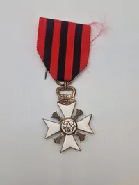 Lot originale medaljer og ordensbånd