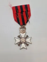 Lot originale medaljer og ordensbånd