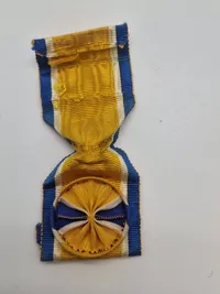 Lot originale medaljer og ordensbånd