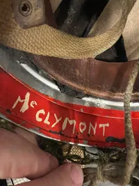 Original Engelsk faldskærmshjelm med camouflage maling