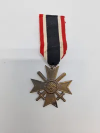 Originalt kvk med sværd