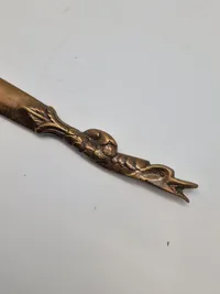 Veludført brevåbner