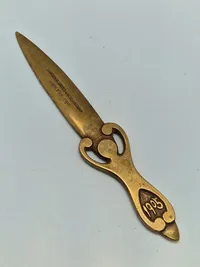 Veludført brevåbner