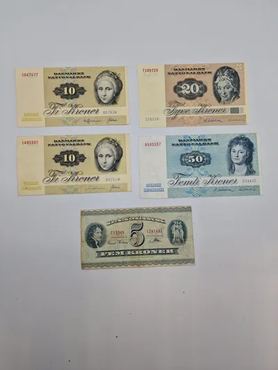 Lot originale danske pengesedler